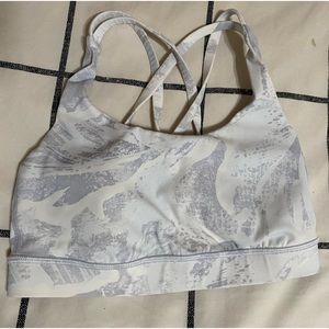 Lululemon sports bra